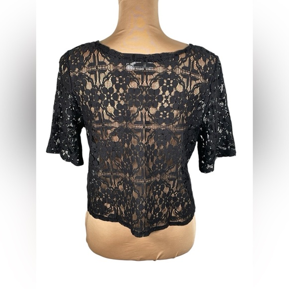 Abercrombie & Fitch A&F ANGELA LACE TEE - Picture 4 of 9